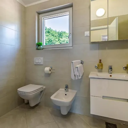 Holiday home Nice In With Outdoor Swimming Pool Pula
