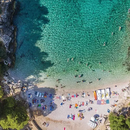 Holiday home Nice In With Outdoor Swimming Pool Pula